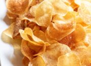 Easy Homemade Potato Chips Recipe: Crunchy Snack Delight