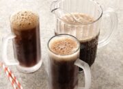 How To Make Your Own Old-Fashioned Root Beer At Home: A Simple Guide