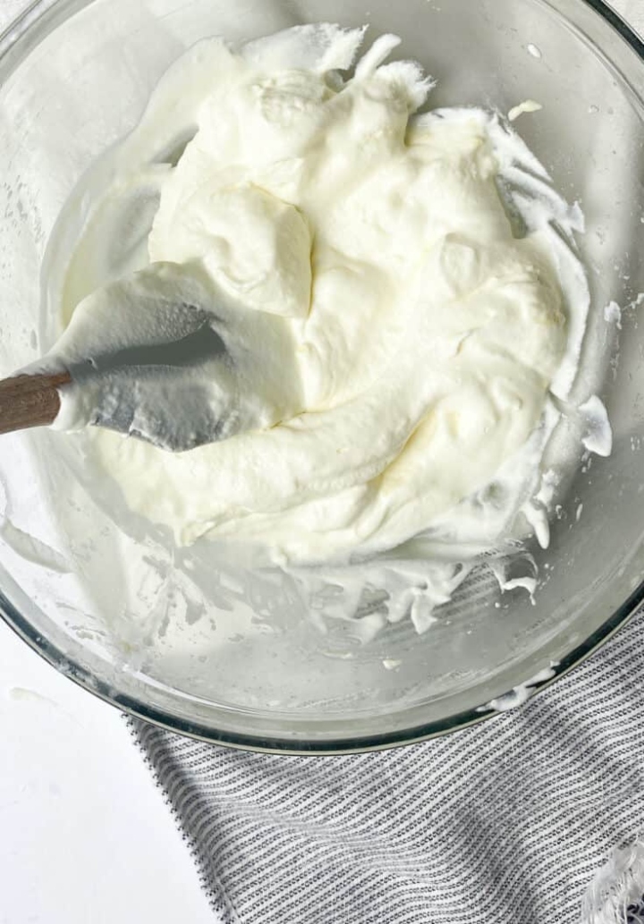 Niche Utama 1 Whipped Cream Without Heavy Cream - Foods Guy