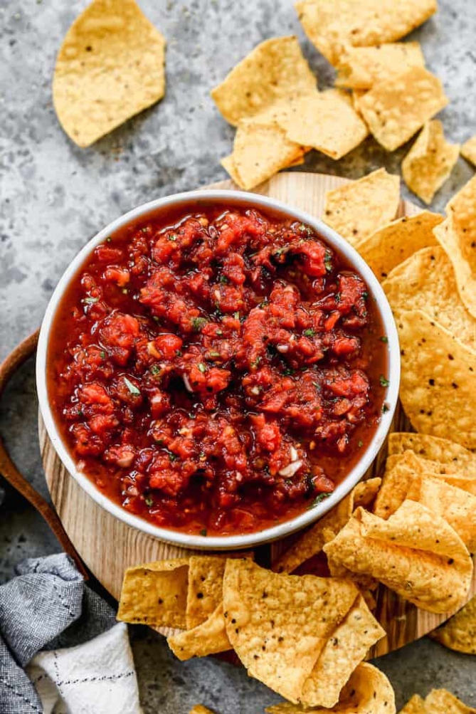 Spice Up Your Meals With This Delicious Homemade Salsa Recipe