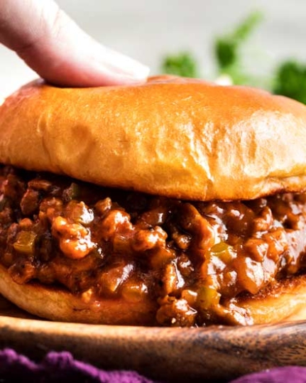 Sloppy Joe Mania: Create Delicious Homemade Sloppy Joes From Scratch!